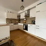 Modern Bright In An Amazing Location アパート クラーゲンフルト