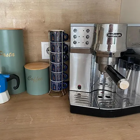 Modern Bright In An Amazing Location