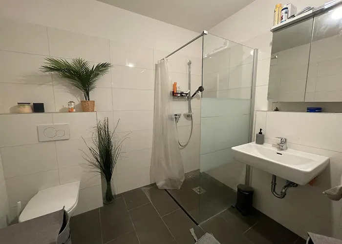 Modern Bright In An Amazing Location